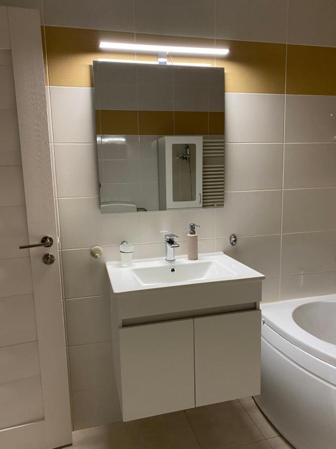 Apartament Avana Oradea Exterior photo